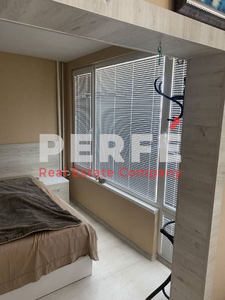 Продава се Тристаен апартамент в Бургас, Лазур - 88 кв.м за 1682 €/кв.м - Снимка #6