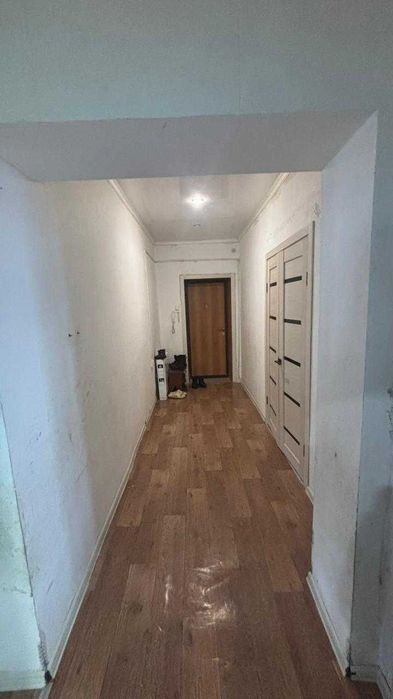 продам 2 комнатную квартиру