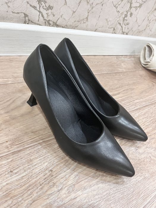 Туфли на каблуке