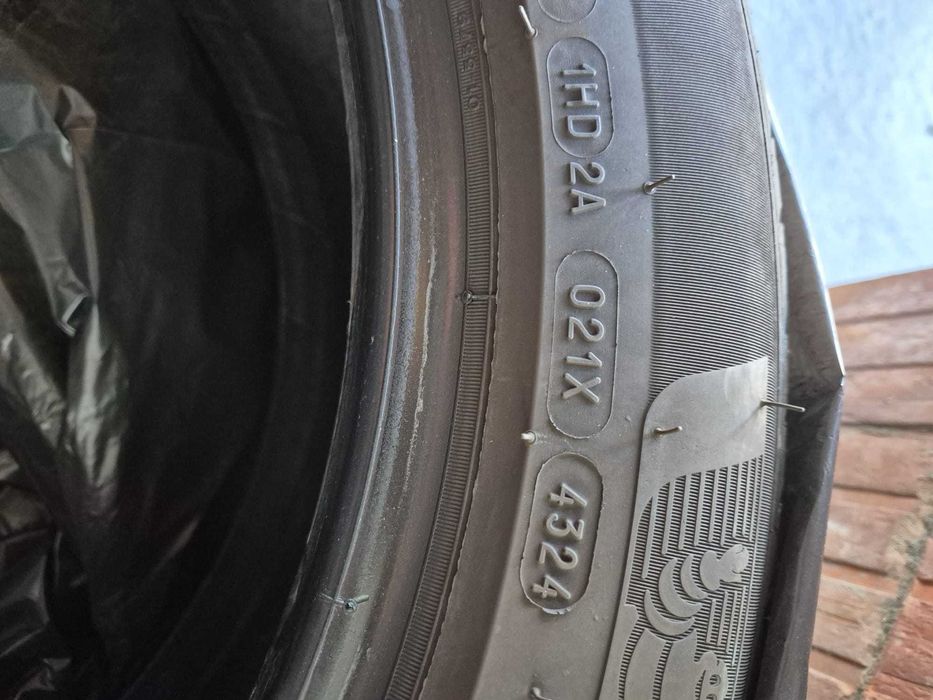 Anvelope auto MICHELIN PRIMACY 4 205/55 R 17.