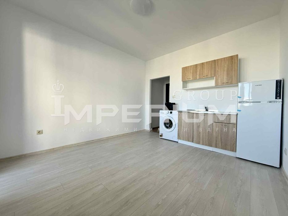 Продава се Едностаен апартамент в Варна, Изгрев - 25 кв.м за 2596 €/кв.м - Снимка #1