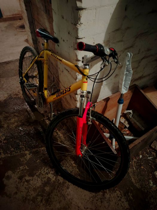 Bicicletă Genesis