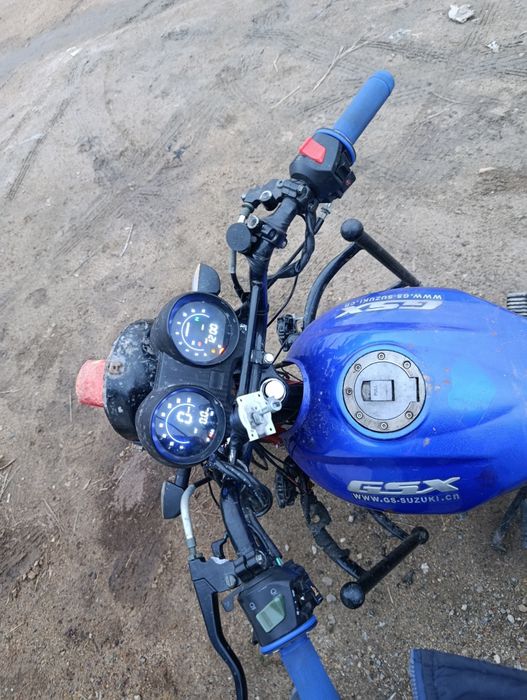 Продам срочно матоцикл GSXsuzuki200