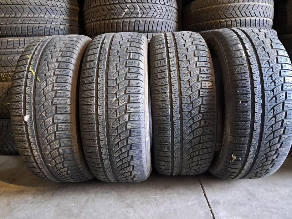 Anvelope second iarna 235 55 R17 Nokian