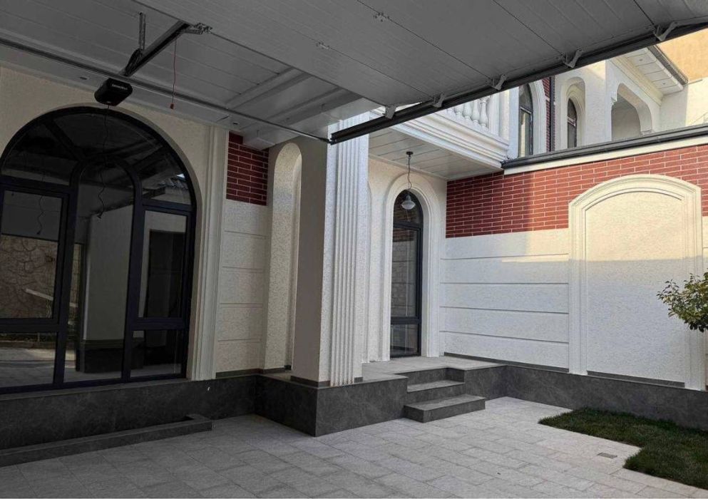 Дом Яккасарайский район, ул. Саламатина Ориентир: Мечеть Яккасарай