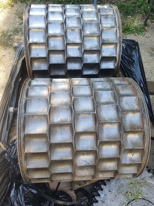 carbune presa role cu roti dintate