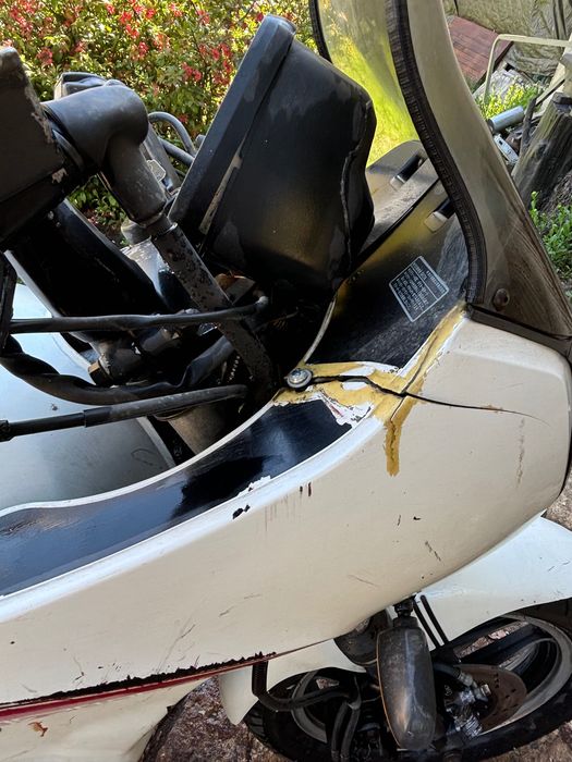Suzuki GSX750 E 500€