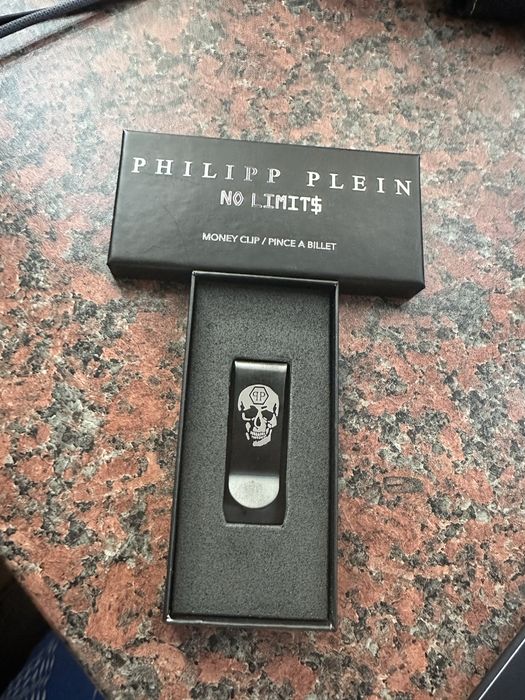 Щипка за пари Филип Плейн