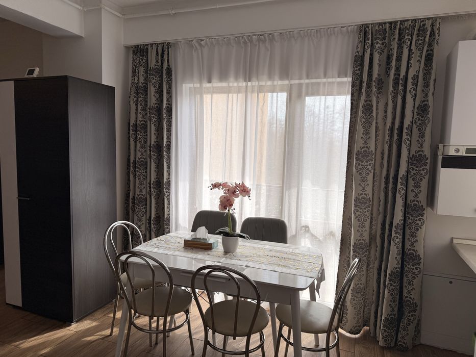 Inchiriez apartament 3 camere - Parc Sub Arini