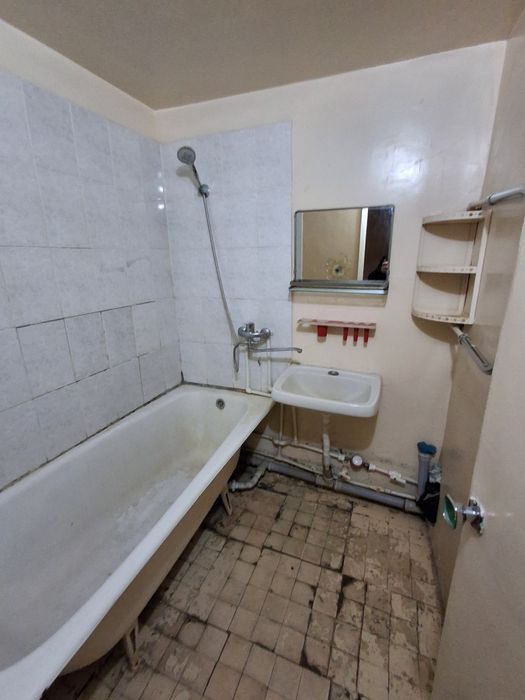 Здаецая 2 комнатная квартира массив куйлук 5