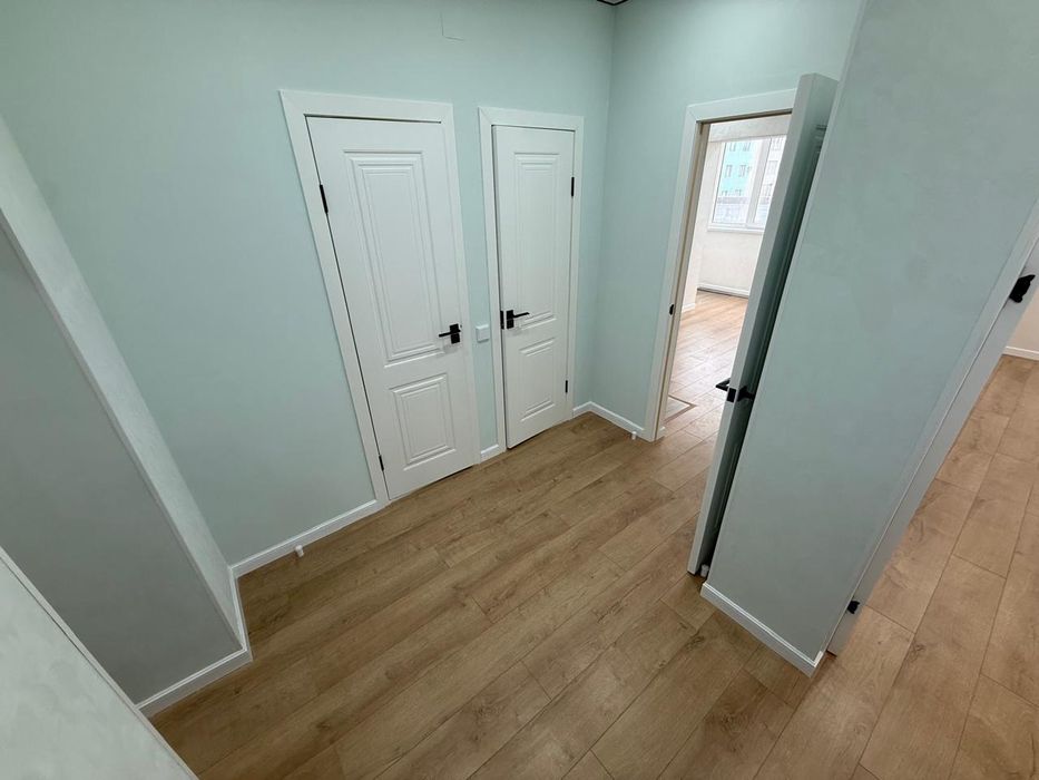 39 мкр 5дом 2 этаж 2 бөлмелі пәтер 75кв м2