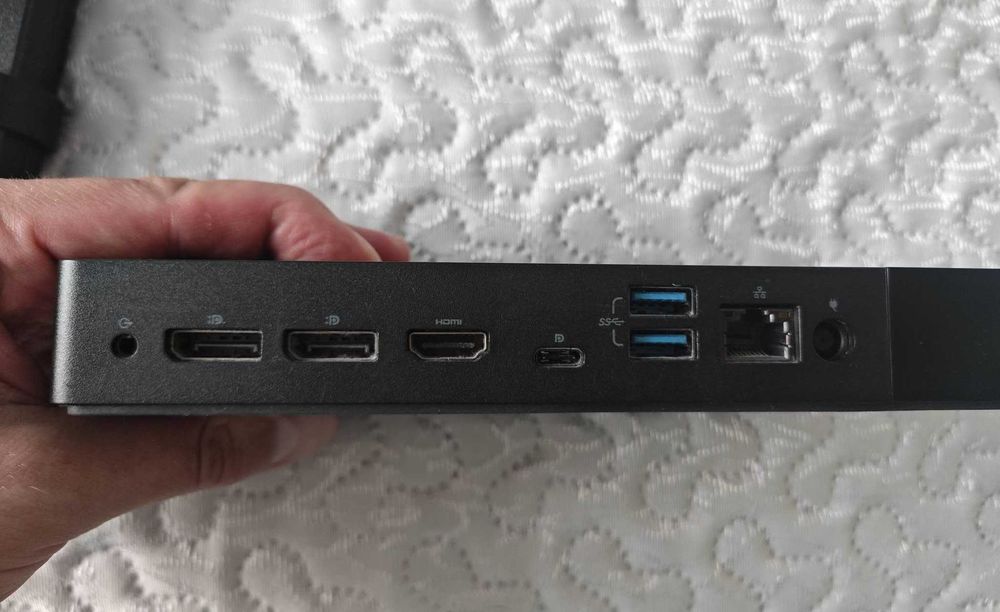 Dell Docking station - 130W (Model: WD19)