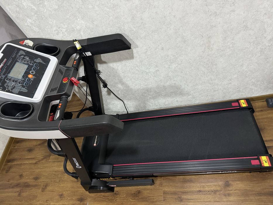 Продаётся беговая дорожка