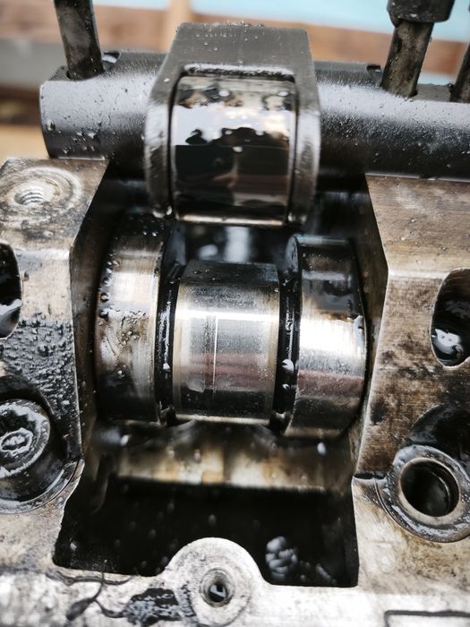 Chiulasa completa  cu ax came vw passat b6(2005-2010) 2.0 TDI