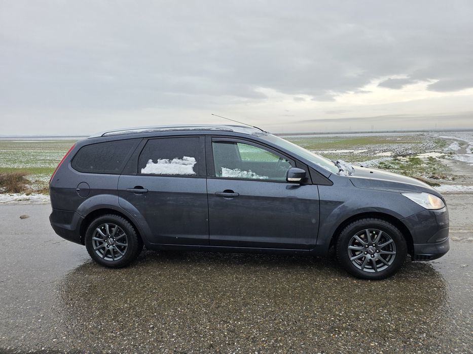 Vând Ford focus 1.6 diesel
