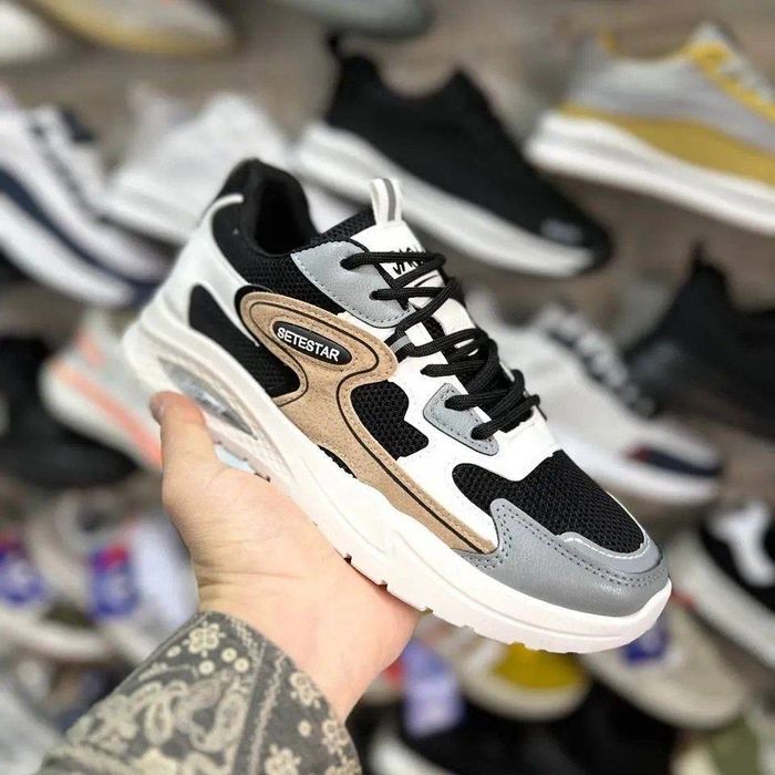 Кроссовки от производителя