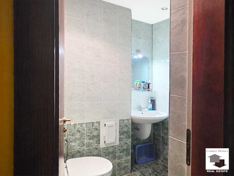 104993 Просторен тристаен апартамент до ОУ Емилиян Станев, В. Търново