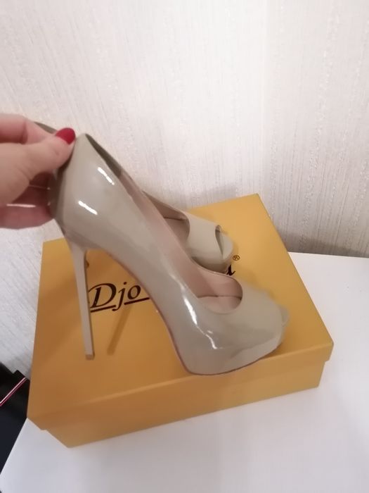 Туфли на шпильке