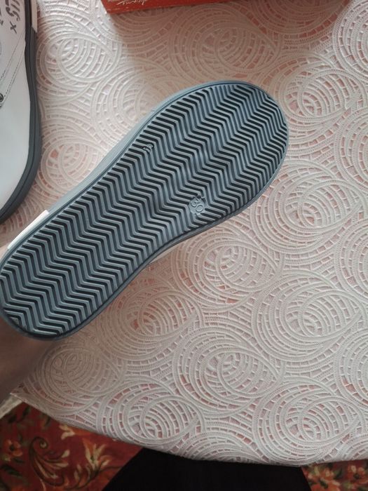 Детская обувь белого цвета