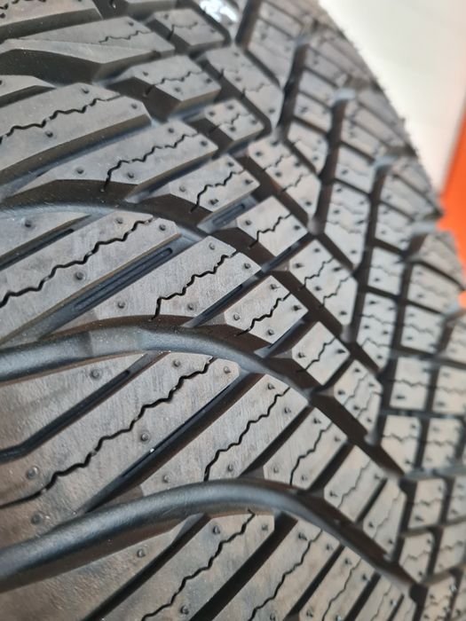 Нови всесезонни гуми 4 броя GOODRIDE AllSeasonElite 215 45 R17 дот4823