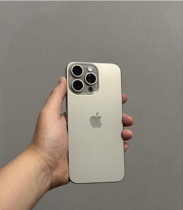 Iphone 15 pro max 256гб Серый