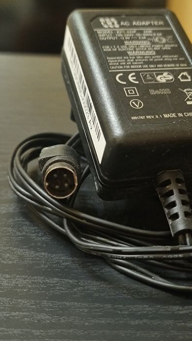 Adaptor 4 PIN Hikvision