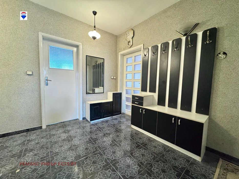 Тристаен апартамент за продажба централен кооперативен пазар гр. Русе