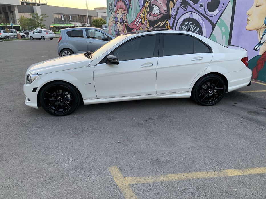 MercedesBenz W204 CGI C200