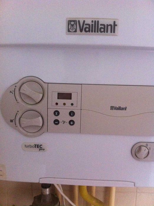 Vând centrală termică Vaillant VUW RO 242/3-3 R2 – funcțională, completă, Timișoara