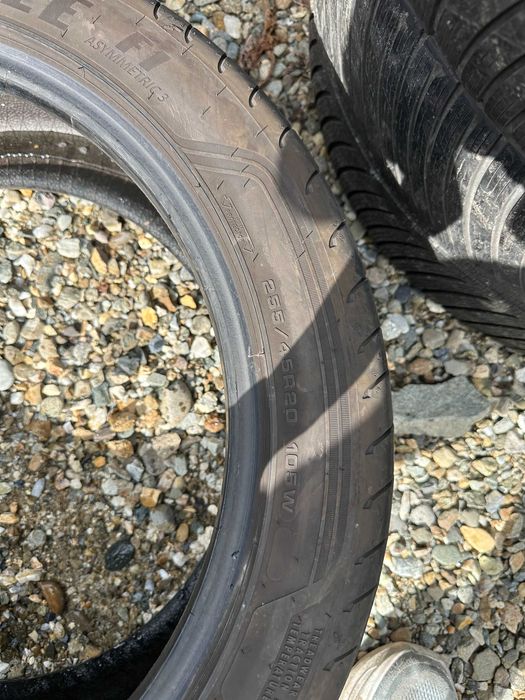 255/45R20 GoodYear, Anvelope Vara, Garantie 100%, Stare foarte buna, Cauciucuri Vara