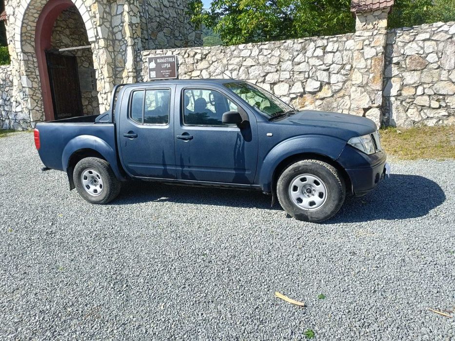 NISSAN Navara