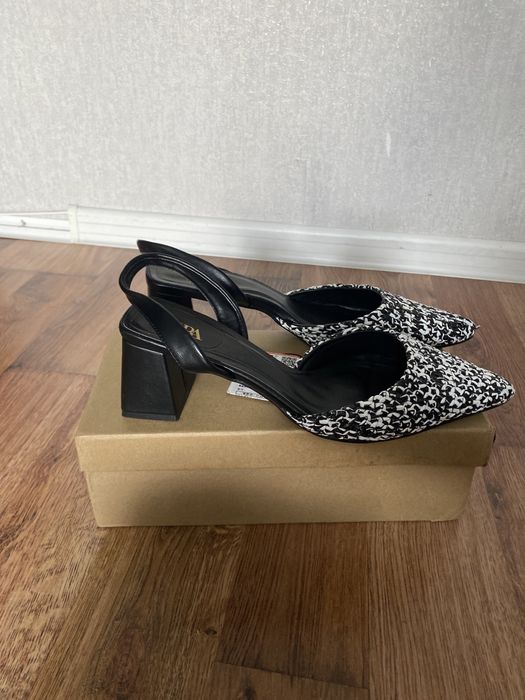 Туфли , женская обувь