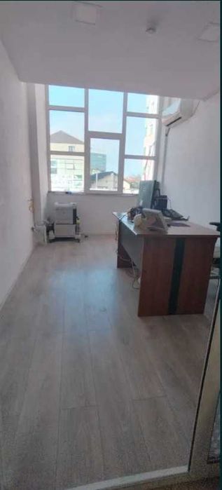 vand spatiu comercial piata Traian ( Hala Traian )