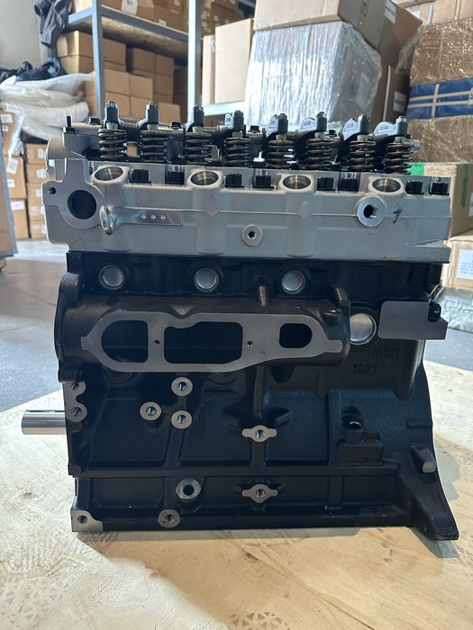 Двигатель  2.5td . 4D56 новый