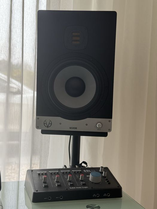 Boxe Eve Audio SC208