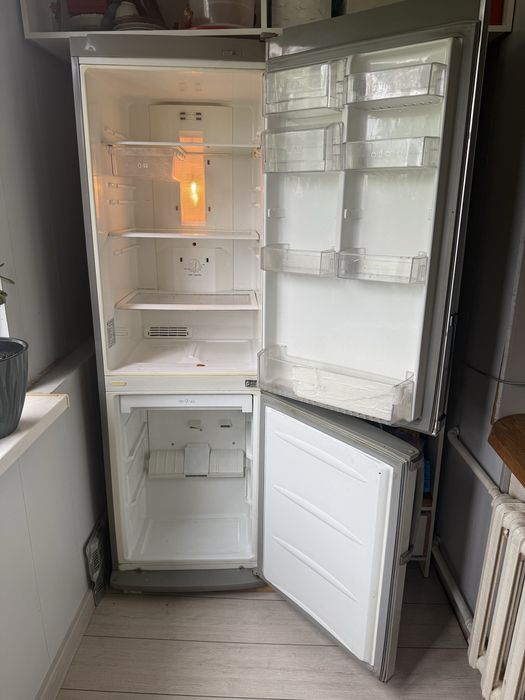 Холодильник LG, самовывоз