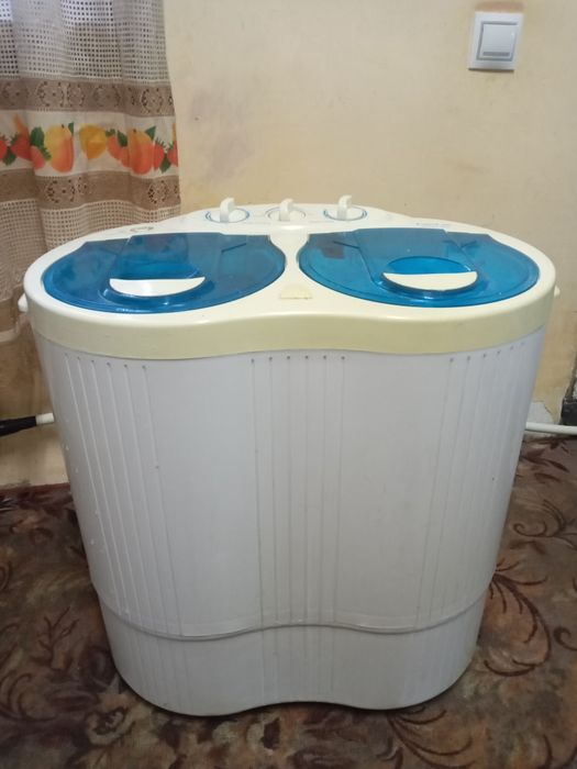 Продам стиральную машину полуавтомат