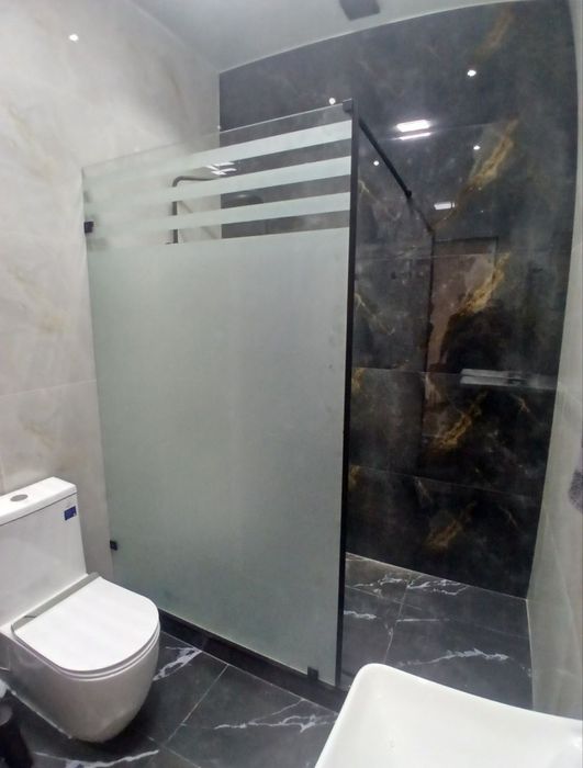 Стеклянные душевые перегородки. Душевая кабина. Dushavoy kabina