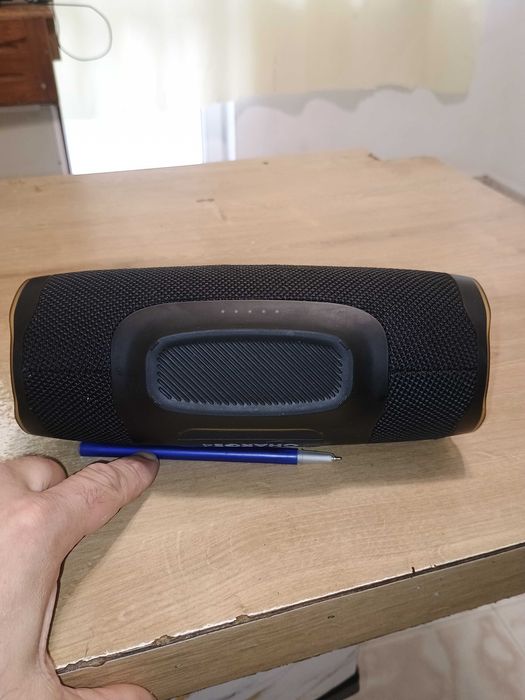 Колонка JBL CHARGE 4