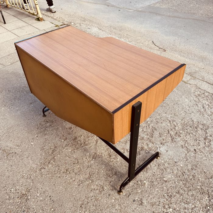 Винтидж италианско бюро – Mid Century Modern, 70-те