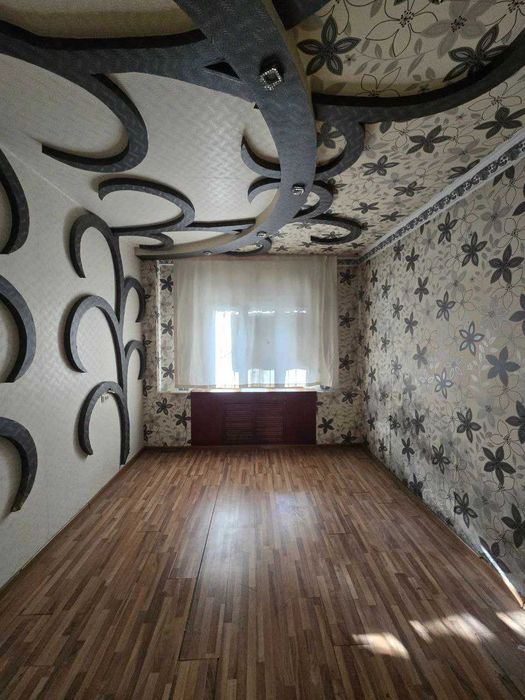 Продаётся 2-х комнатная квартира Юнусабад-13 2/1/5 Пустая ключи сразу