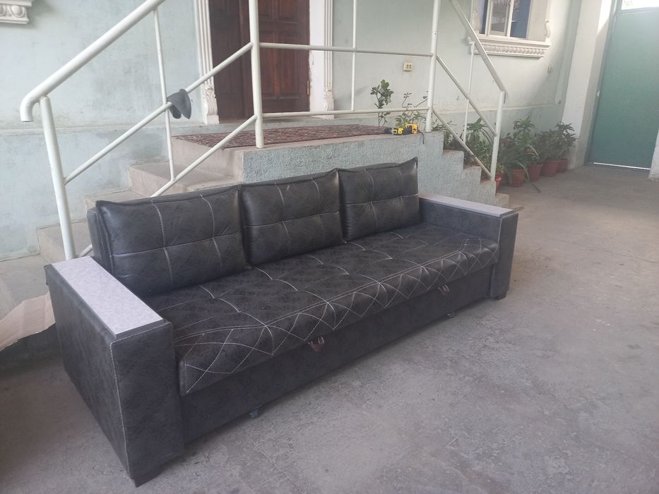 Divan noviy razmer 2.40