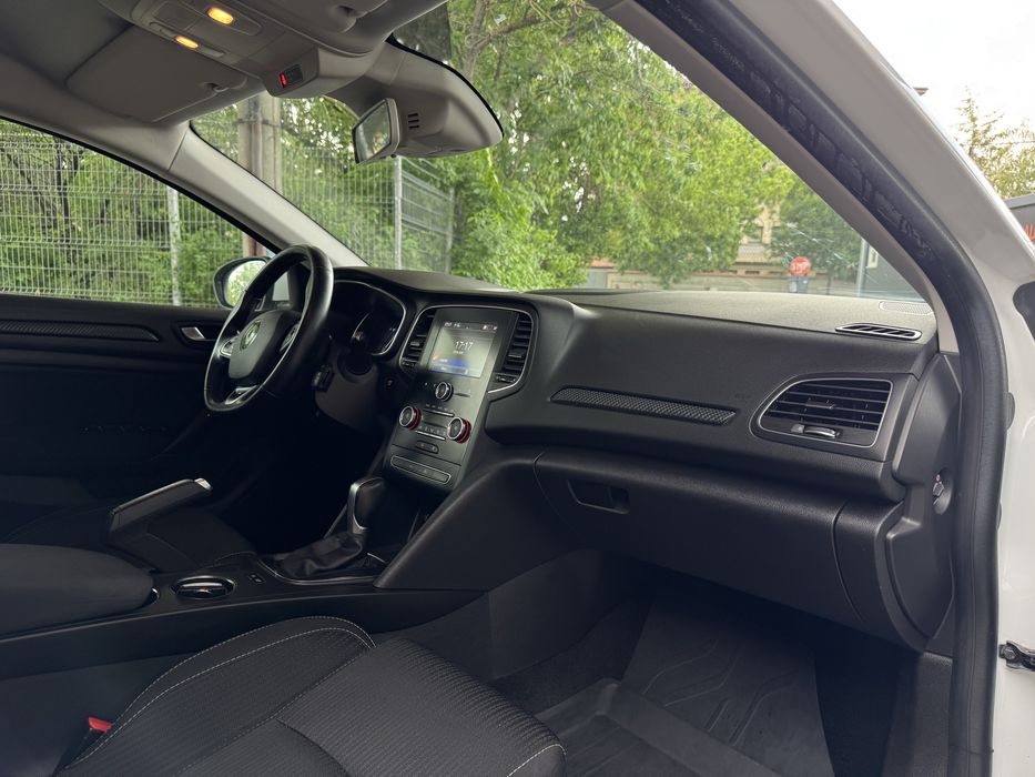 Renault Megane IV // 2021 euro 6 // 1.5 dci 115cp // AUTOMATA
