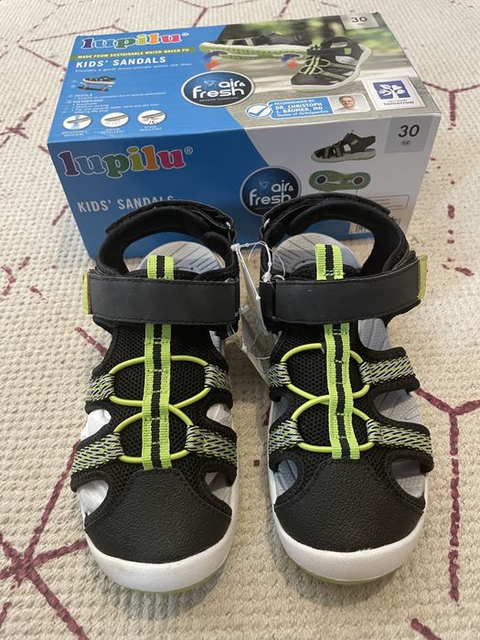 Нови детски сандали