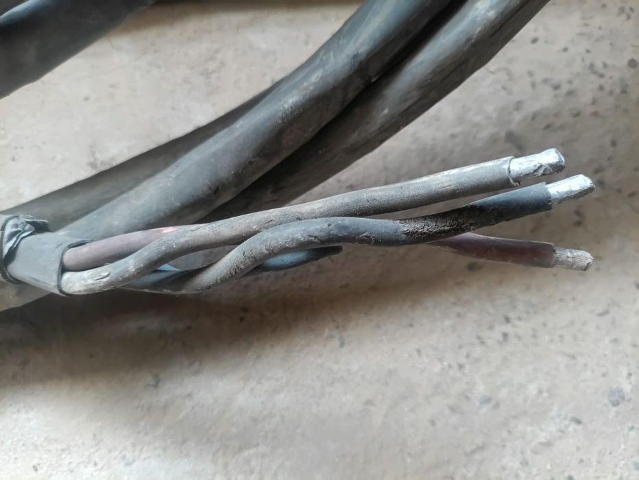 Продаю провод б/у