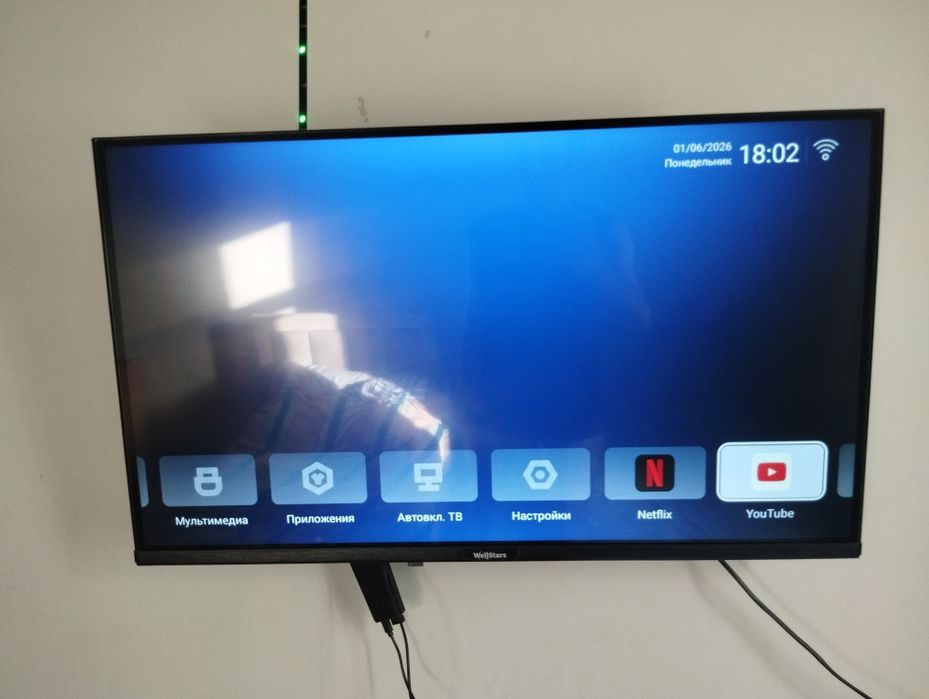 телевизор Smart 2шт