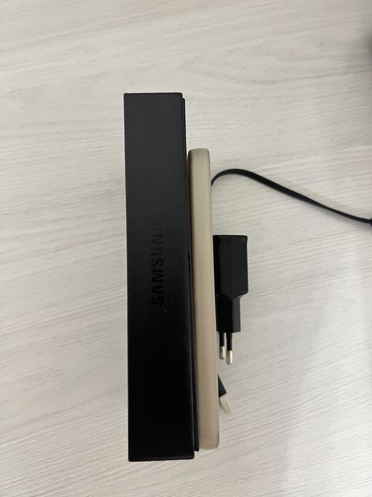 Продам Samsung s24