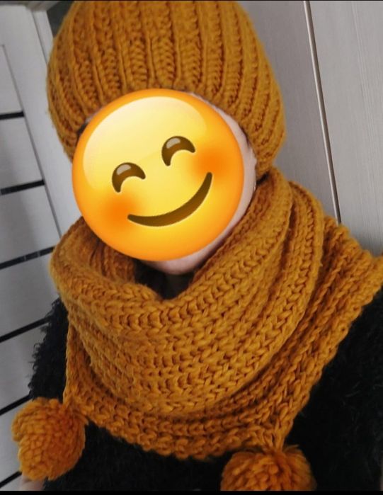 Шапка с шарфом, снуд ,шапка