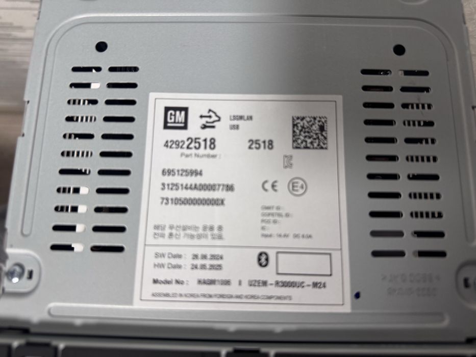 Продаю магнитолу на кобальт