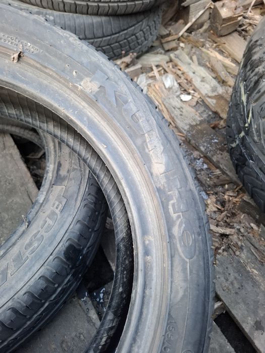 Vand 2 anvelope 155 60 15 kumho de vara bune